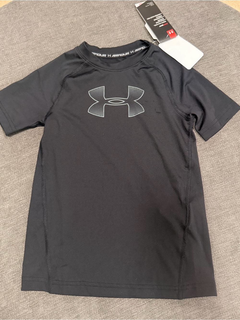 Under Armour boy's Black Short Sleeve HeatGear Compression Tee